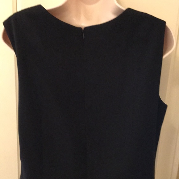 Black sheath dress - Picture 6 of 9